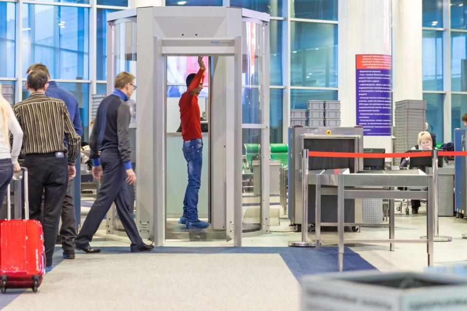 A considerable number of people made it through airport security undetected last year. Mariakray