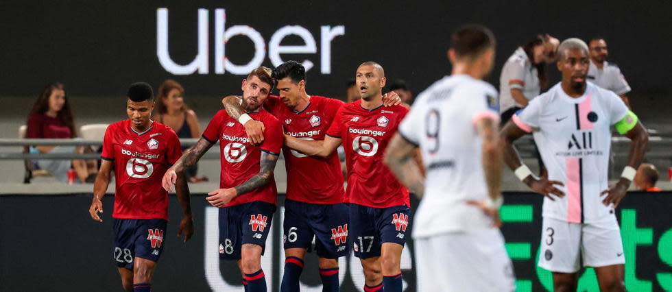 Le PSG, tenant de la Coupe de France, restait sur huit victoires d'affilée dans ce Trophée des champions.
