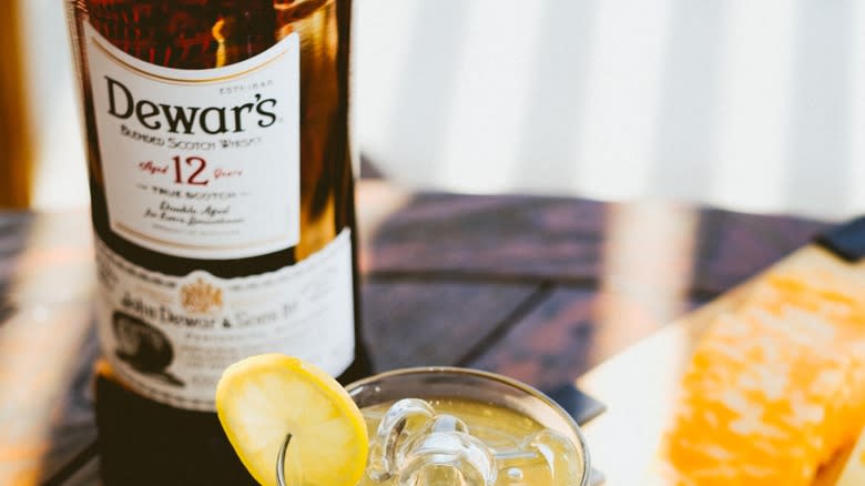 Dewar's 12-year with cocktail