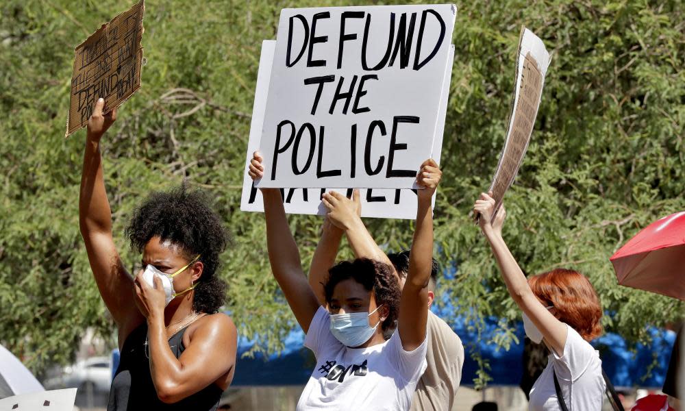 <span>Photograph: Matt York/AP</span>