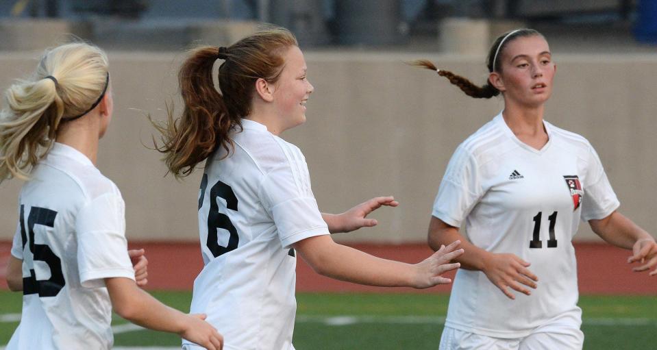 Annie Thayer (left), Fairview