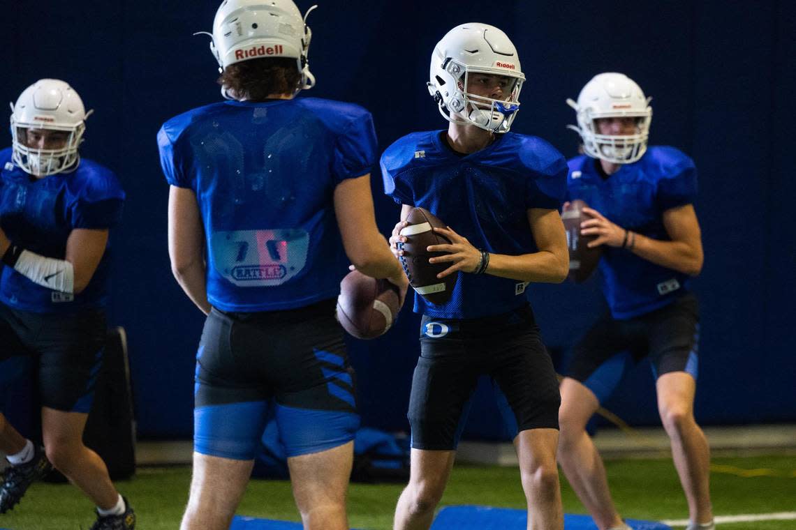 Decatur looks to improve on a 4-7 season last year and bi-district appearance.