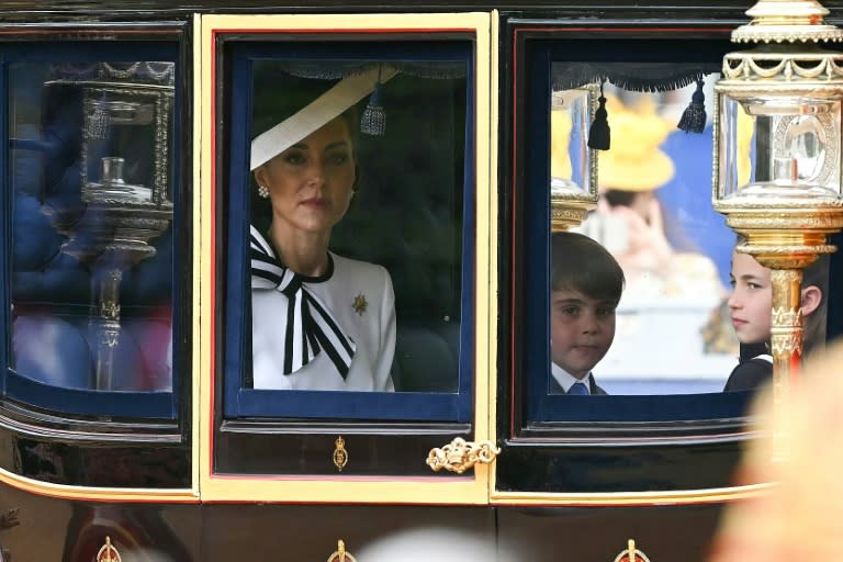 La princesse Kate, avec ses enfants Charlotte et Louis, le 15 juin 2024 à Londres (JUSTIN TALLIS)