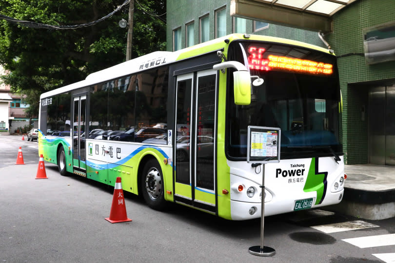 唐榮車輛四方電巴。（圖／王永泰攝）