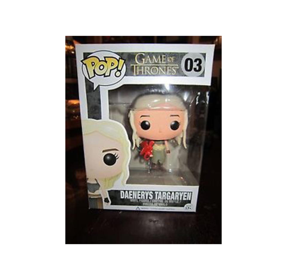 03 Daenerys Targaryen with Red Dragon (Error)