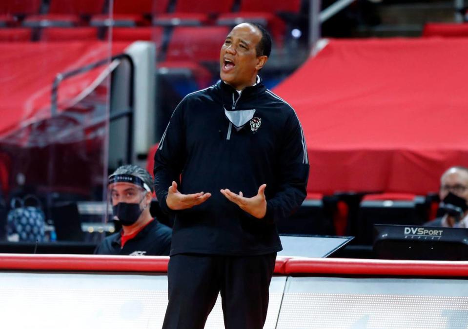 N.C. State head coach Kevin Keatts yells to his team during the second half of N.C. State’s 65-62 victory over Pittsburgh at PNC Arena in Raleigh, N.C., Sunday, February 28, 2021.