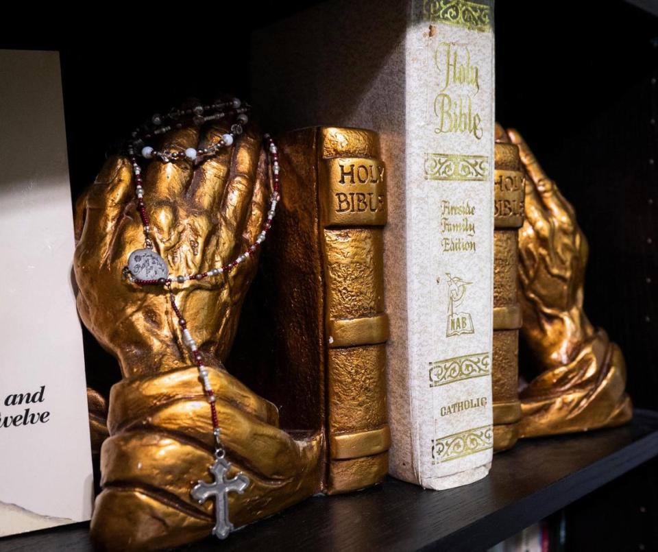 Mandi Skinner’s family Bible and Theresa Izaguirre’s mother’s rosary are prominently displayed in their home in Watauga. “I’m a Christian. I go to church, and that is not a church. There is no God there,” Skinner said about Stedfast Baptist, which moved into a nearby shopping center in June. A few months earlier, the church was evicted from its Hurst location after a judge sided with the landlord, ruling that the church had a pattern of anti-gay rhetoric that violated its lease terms.