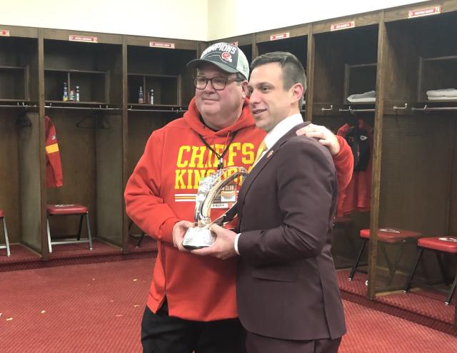 Patrick Mahomes receives congratulations from father's ex-MLB team after  Chiefs' AFC title win