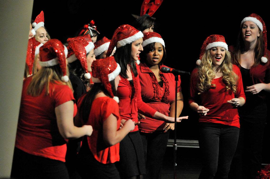 Paws and Listen, a University of Kentucky women’s a cappella group, performed Christmas (Baby Please Come Home) at UK’s Collage: A Holiday Spectacular last weekend at Singletary Center for the Arts in 2011.