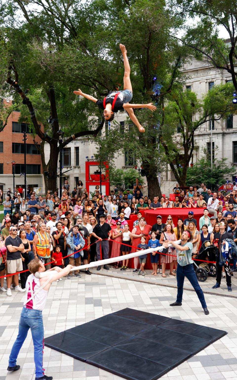 City of the festival: street circus in Montreal