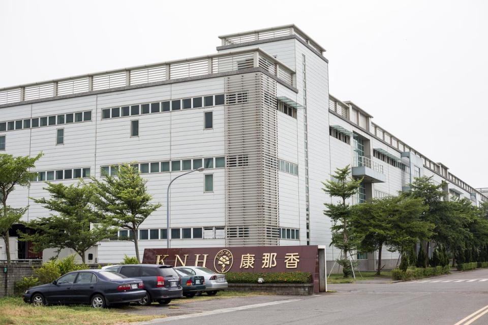 康那香在台灣的4座廠房，都在將軍區、佳里區，中國廠則設於上海、成都。