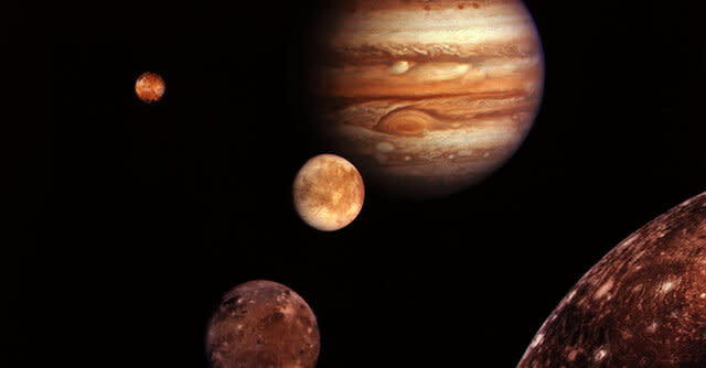 A collage of Jupiter and its four biggest moons, imaged by Voyager 1. Credit: NASA/JPL-Caltech