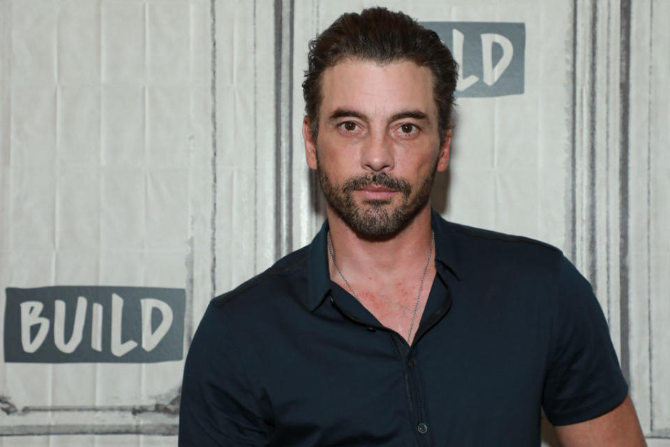 Skeet Ulrich posing on a red carpet