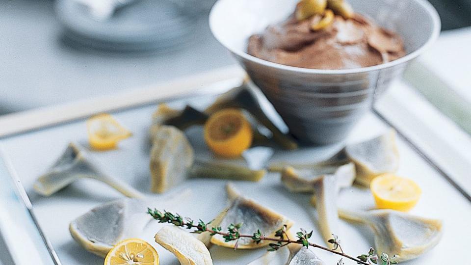 Artichokes with Anchoïade