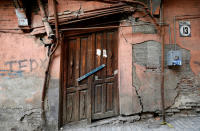 <p>A front door of an old house is seen in the old town, Tbilisi, Georgia, April 6, 2017. (Photo: David Mdzinarishvili/Reuters) </p>