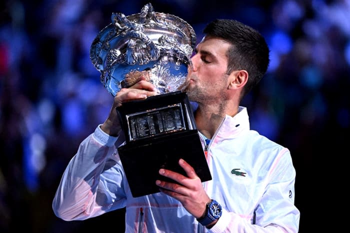 Novak Djokovic con la copa