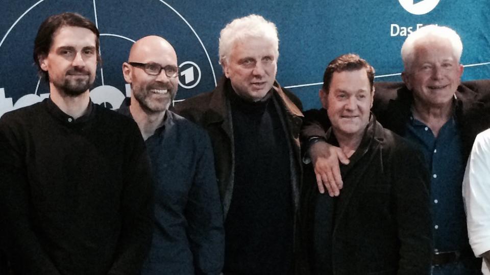 Ein Teil der Filmcrew war bei der Premiere in der HFF München dabei (v.l.n.r.): Regisseur Philip Koch, Drehbuchautor Holger Joos sowie die Schauspieler Udo Wachtveitl, Jürgen Tonkel und Miro Nemec