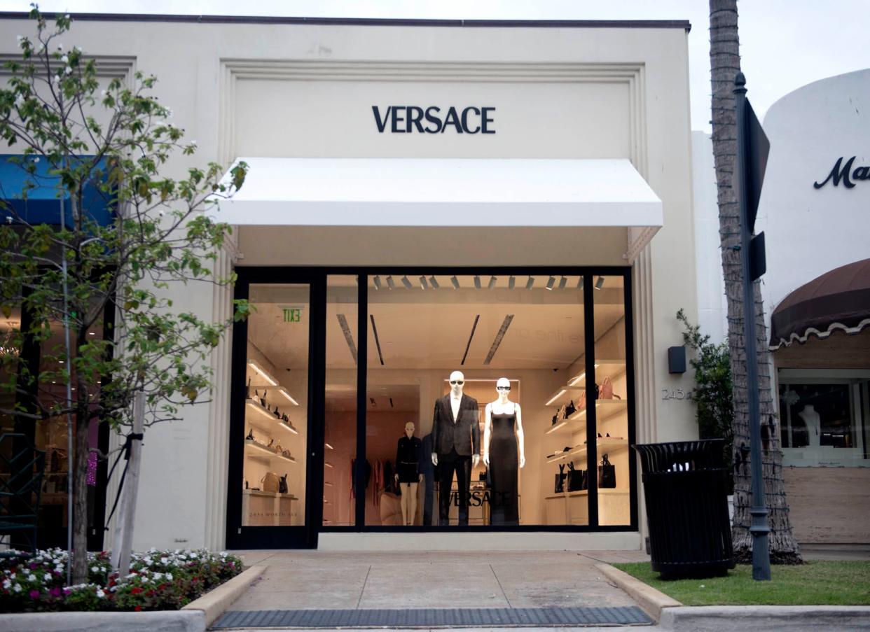 The Versace store on Worth Avenue was one of the high-end shops targeted recently by an Altamonte Springs man, Palm Beach police said.
(Meghan McCarthy/Palm Beach Daily News)