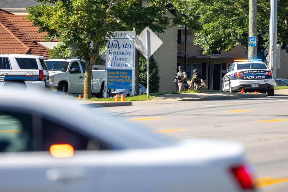 Lexington police and fire personnel responded to a report of a suspicious package at a business Wednesday. The police department’s hazardous devices unit showed up, inspected the package and determined it wasn’t a bomb or other hazardous device.