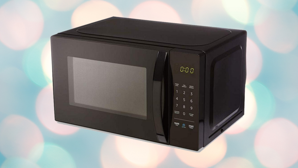 This smart microwave has a 4 out of 5 stars from nearly 2,100 reviews. (Photo: Amazon/Yahoo Lifestyle)