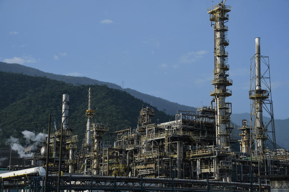 dividends View of the Presidente Bernardes refinery of Brazilian state-run oil company Petrobras, in Cubatao, Sao Paulo state, Brazil, on November 4, 2021. (Photo by NELSON ALMEIDA / AFP) (Photo by NELSON ALMEIDA/AFP via Getty Images)