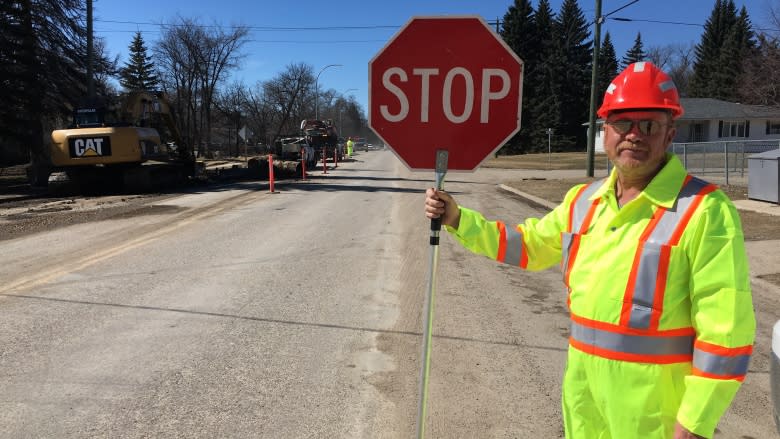 Worst flood in decades threatens 300 properties in Carman, Man.