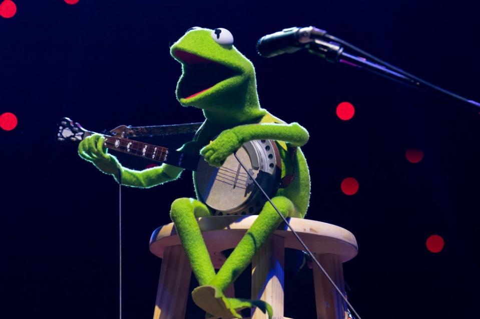 Kermit the Frog joined Nelson onstage on Thursday. AFP via Getty Images