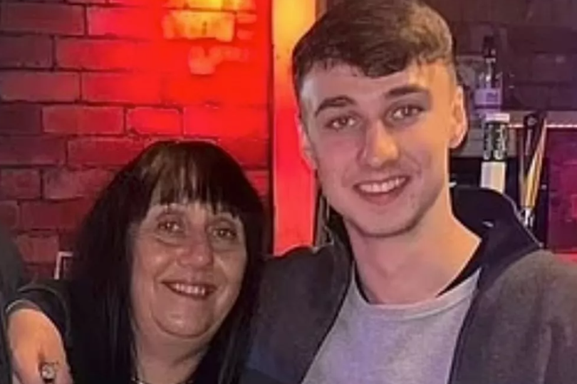 Missing Jay Slater pictured with mum Debbie Duncan (