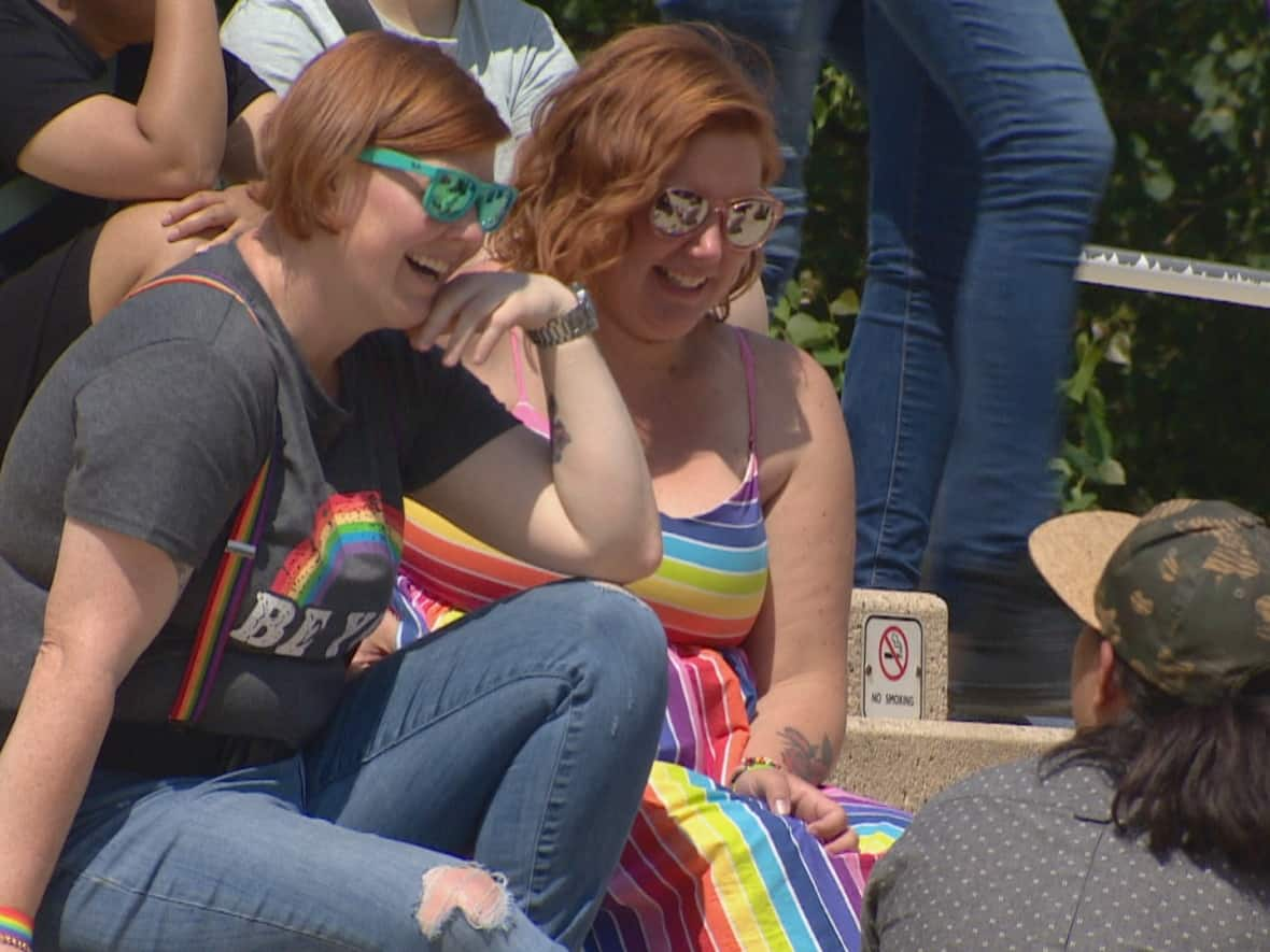 Organizers said they expected 10,000 people to turn out to this year's Edmonton PrideFest. (Julien LaTraverse/Radio-Canada - image credit)