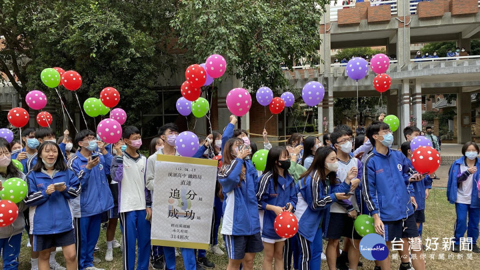 溪湖高中迎戰大考　為高三祝福包高中祈福誓師活動