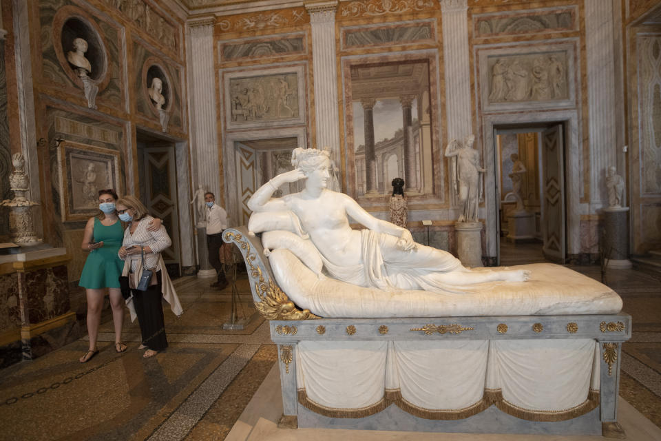 The marble version of the statue sits in the Galleria Borghese in Rome. (Photo: ASSOCIATED PRESS)