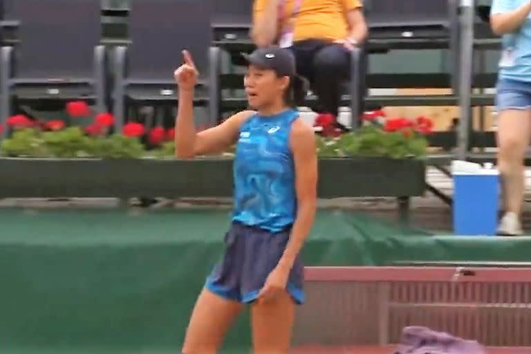 La tenista Shuai Zhang se sintió engañada por su rival durante el WTA de Budapest y se retiró del partido, tras sufrir ataques de pánico