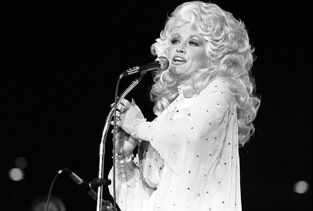 dolly parton fun facts