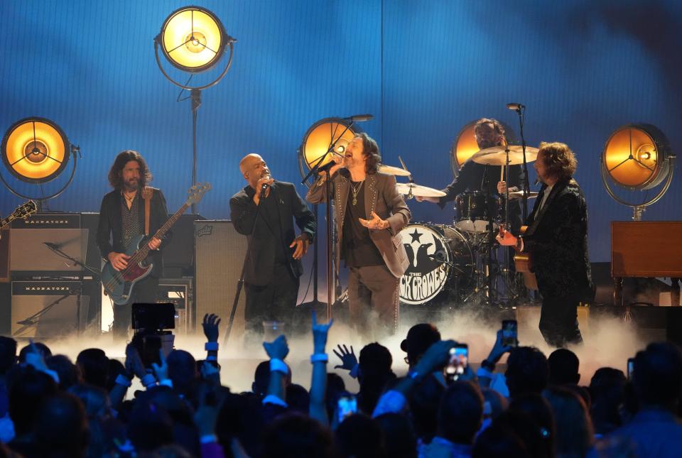 Darius Rucker and The Black Crowes had a busy week in Austin together. First, they taped an episode of "CMT Crossroads" on Friday, and then they teamed up again during the CMT Music Awards on Sunday.