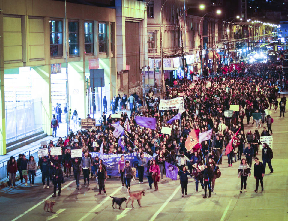 Women rally&nbsp;in the streets of Valparaiso, Chile against femicide in South America.&nbsp;