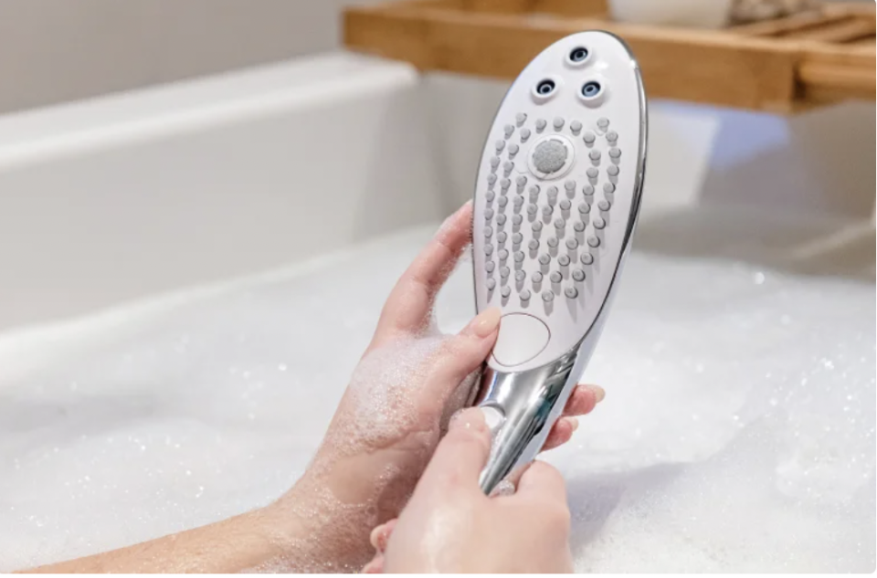 Pour un orgasme sous la douche : le Pommeau Womanizer Wave