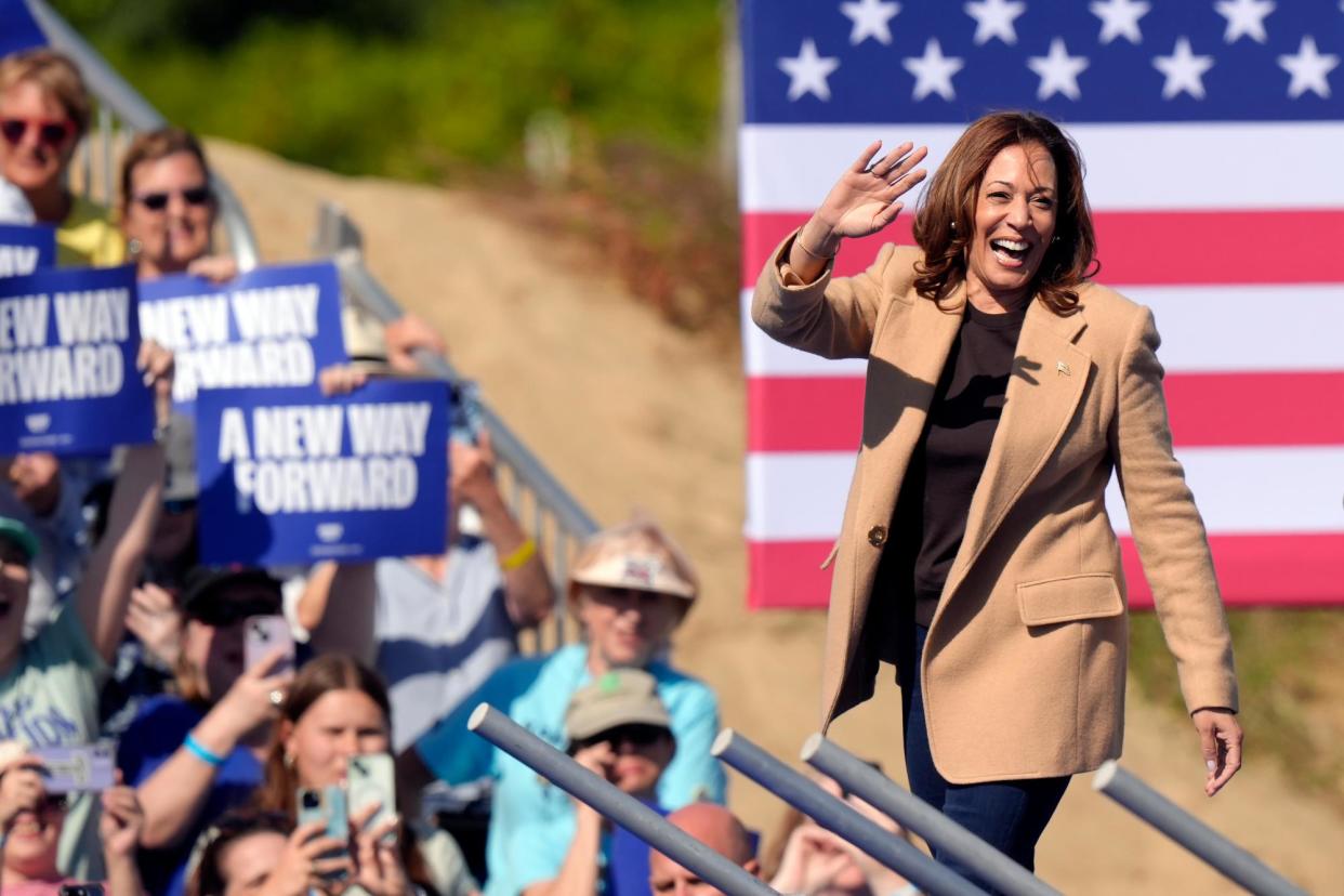 <span>Kamala Harris campaigns in North Hampton, New Hampshire, on Wednesday.</span><span>Photograph: Steven Senne/AP</span>