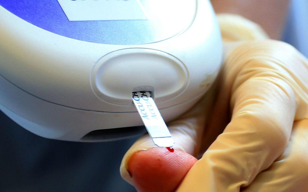 Picture 238158247 31/08/2020 at 07:21 Owner : PA Embargoed to 0815 Monday August 31 File photo dated 17/12/18 of a nurse giving a patient a diabetes test as most type 2 diabetes cases could be reversed, new study suggests. PA Photo. Issue date: Monday August 31, 2020. Investigators also discovered that the length of time a person had a higher BMI did not have an impact on the risk of diabetes. See PA story HEALTH Diabetes. Photo credit should read: Peter Byrne/PA Wire - PA/PA