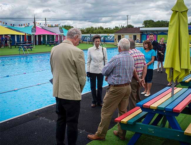 anne-swimming-pool