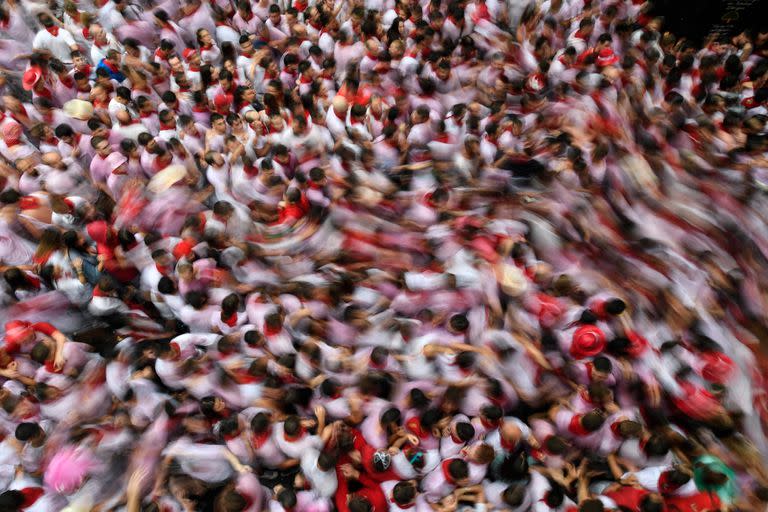 La celebración del "Chupinazo" durante la apertura del Festival de San Fermín