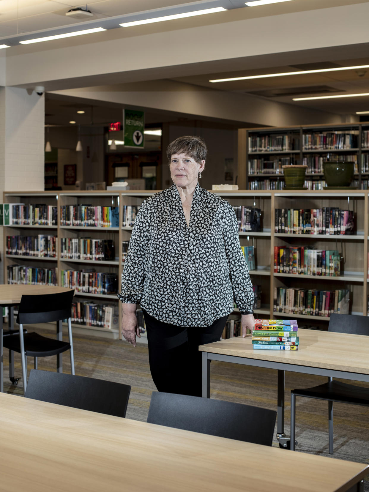 Martha Hickson, bibliotecaria de Annandale, Nueva Jersey, dice que cuando los intentos de prohibición de libros se convirtieron en ataques personales se estresó tanto que no pudo dormir y perdió 5 kilos en una semana. (Bryan Anselm/The New York Times)