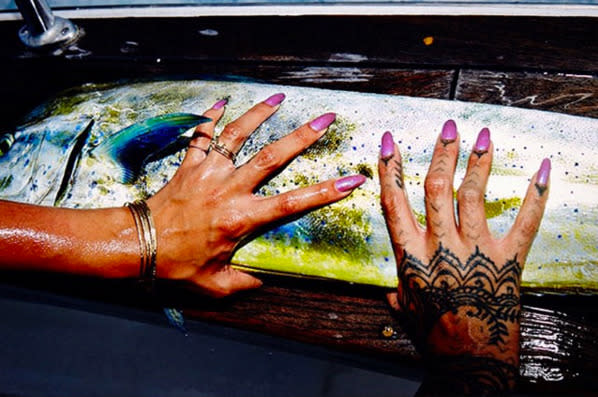 <p>Aside from making it impossible to type, fasten buttons, or apply makeup, it’s time for those long talons to get clipped into more natural shapes. Apparently Adele and Rihanna (whose hands are pictured above) are the only people who can make it work.<i> (photo: Instagram)</i></p><p><b><br></b></p>