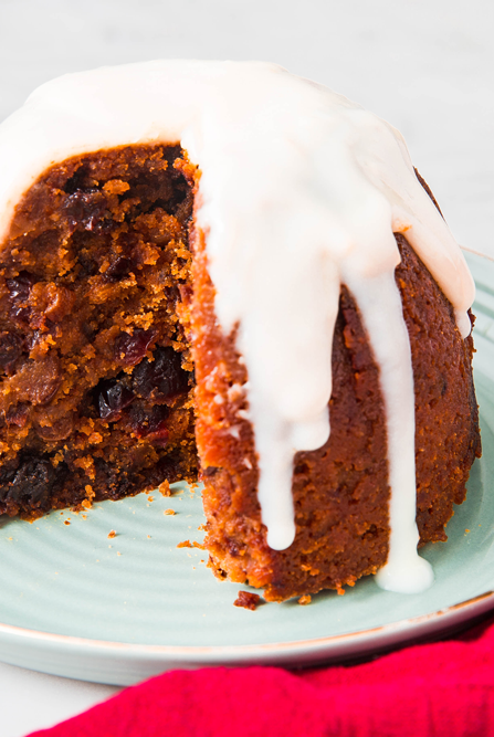 <p>Christmas pudding might not be the dessert you make every year, but we are here to suggest you start! Full of dried fruit and nuts and topped with a brandy sauce what's not to love?</p><p>Get the <a href="https://www.delish.com/uk/cooking/recipes/a29682325/gluten-free-christmas-pudding/" rel="nofollow noopener" target="_blank" data-ylk="slk:Gluten Free Christmas Pudding;elm:context_link;itc:0;sec:content-canvas" class="link ">Gluten Free Christmas Pudding</a> recipe.</p>