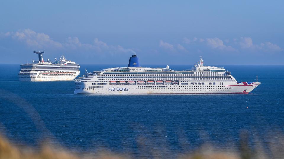 Encuentran con vida a un pasajero del crucero Carnival que cayó por la borda en el Golfo de México