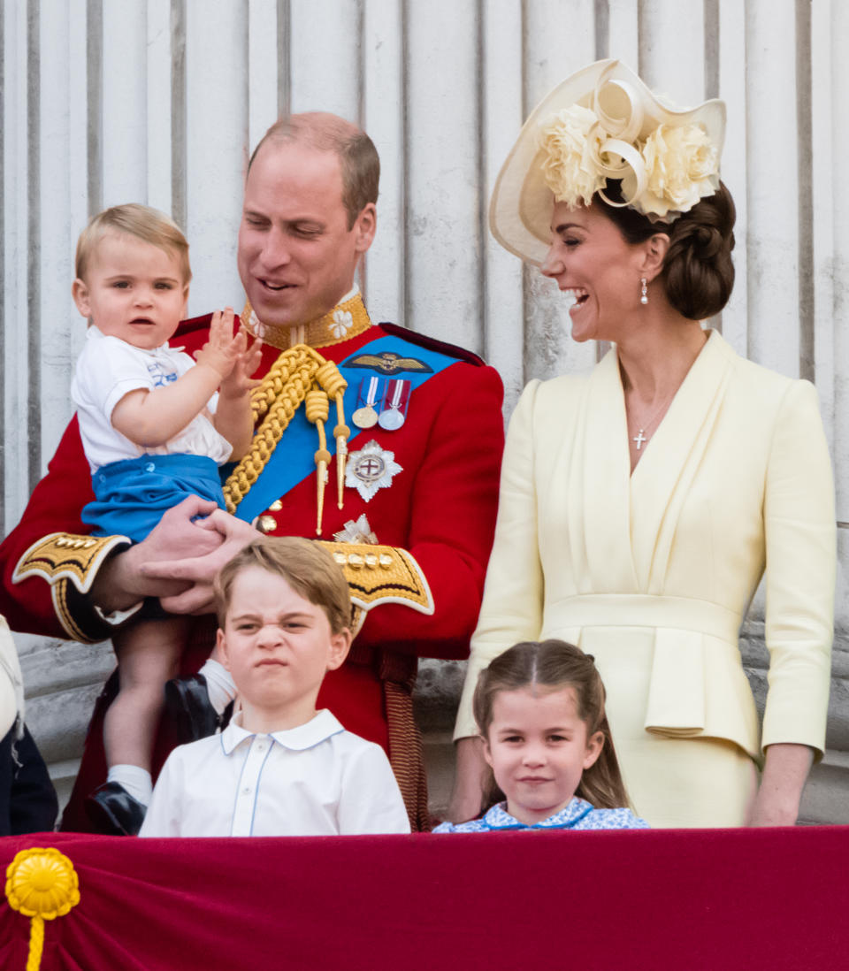 LONDON, ENGLAND - JUNE 08: Prince Louis, Prince George, Prince William, Duke of Cambridge, Princess Charlotte  and Catherine, Duchess of Cambridge appear on the balcony during Trooping The Colour, the Queen's annual birthday parade, on June 08, 2019 in London, England. (Photo by Samir Hussein/WireImage)