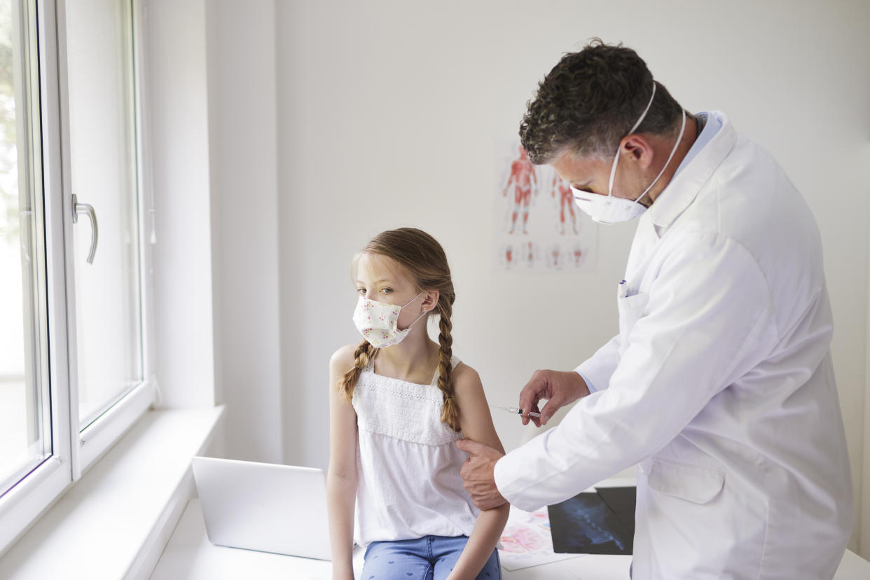 Here's what parents need to know about the COVID-19 vaccine and children. (Getty Images)