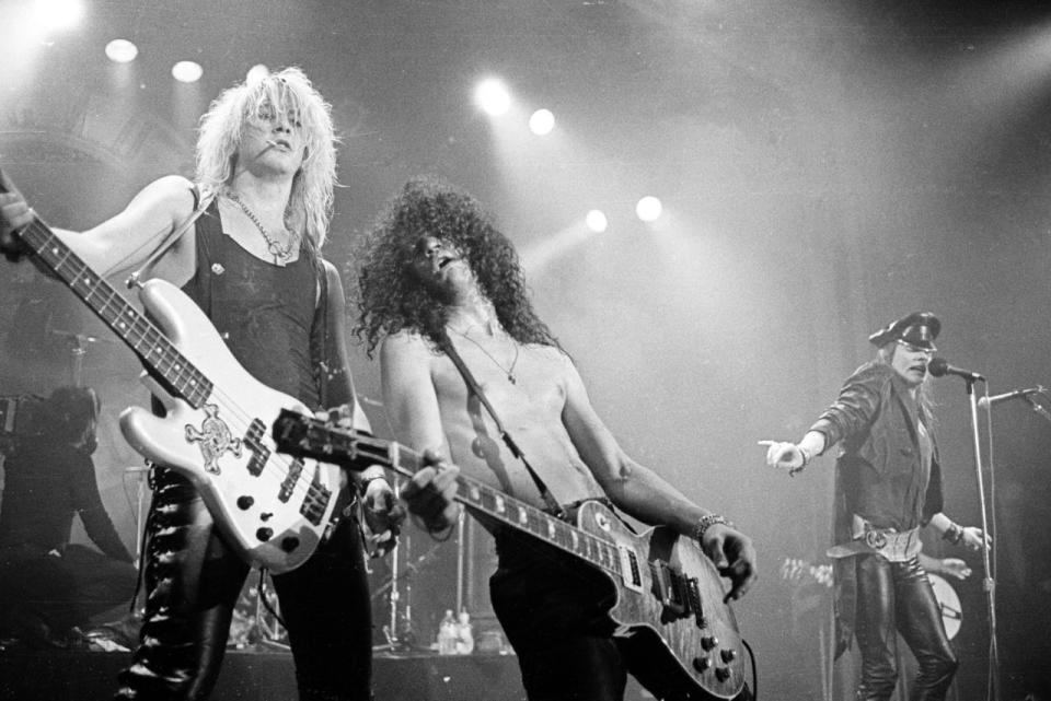 Guns N' Roses live