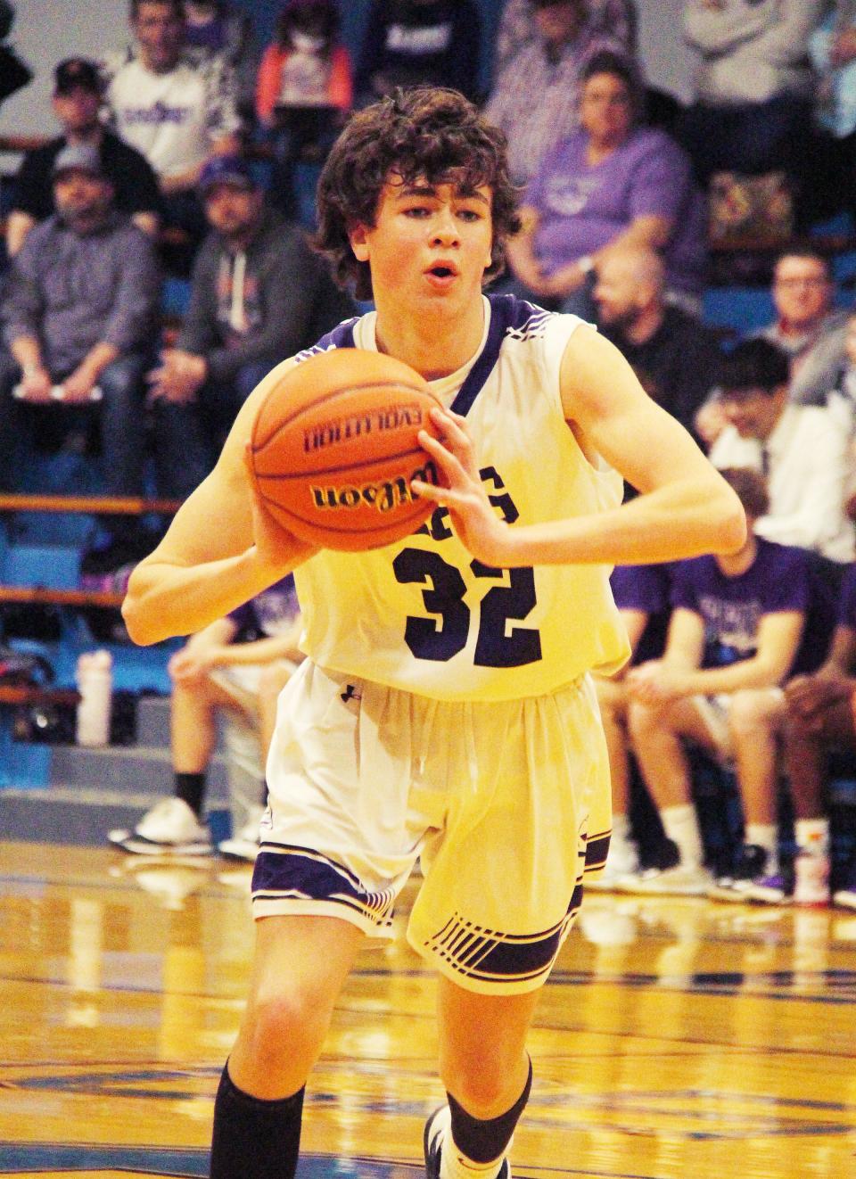 EPG freshman Micah Meiss passes the ball during Wednesday's sectional semifinal win over St. Joseph-Ogden at Clifton.