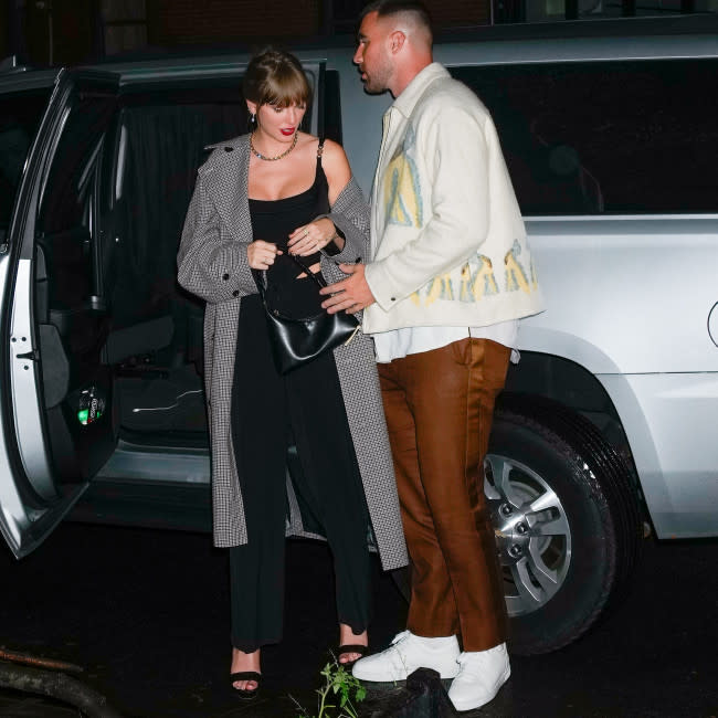 Taylor Swift y Travis Kelce credit:Bang Showbiz