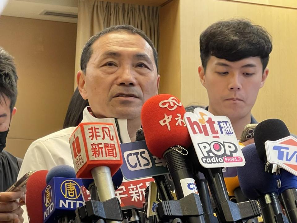 新北市長侯友宜表示，和前台灣大學校長管中閔討論台灣面臨的挑戰，完全沒有談到任何職位關係，盼外界別用政治意識形態看待。（記者蔡琇惠攝）